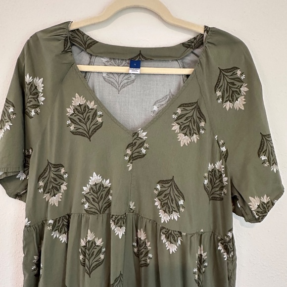 Old Navy V-Neck Mini Swing Dress, Olive Print, Size Large - Picture 5 of 8